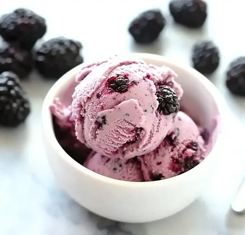Fresh Blackberry Ice Cream (No Churn)